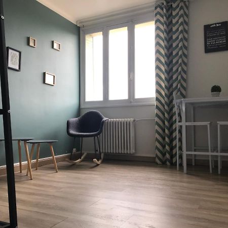 Bel Appartement Renove, Spacieux Et Lumineux Bourg-en-Bresse Exterior foto